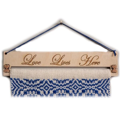 DJE Love Lives Here Wallhanging Kit 2 DJE Love Lives Here Wallhanging Kit - Image 2